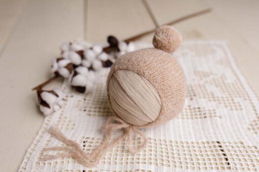 Newborn Pompom Bonnet | Beige