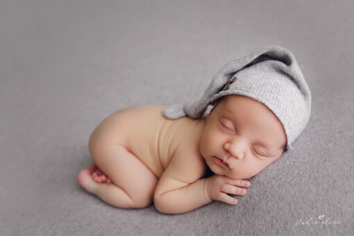 Newborn Sleepy Hat | Light Grey