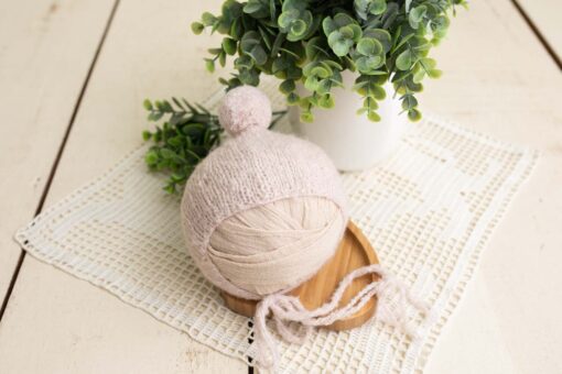 Newborn Pompom Bonnet | Soft Pink